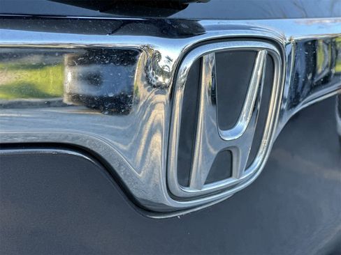 Used 2019 Honda CR-V Touring image 10