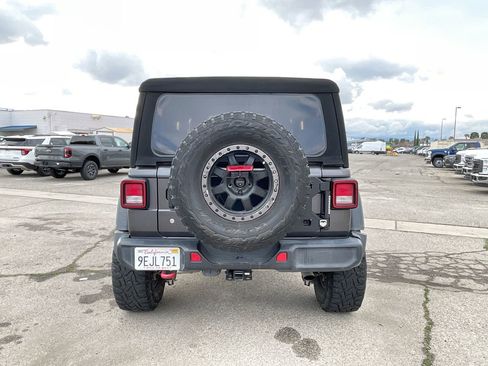 Used 2020 Jeep Wrangler Rubicon image 6