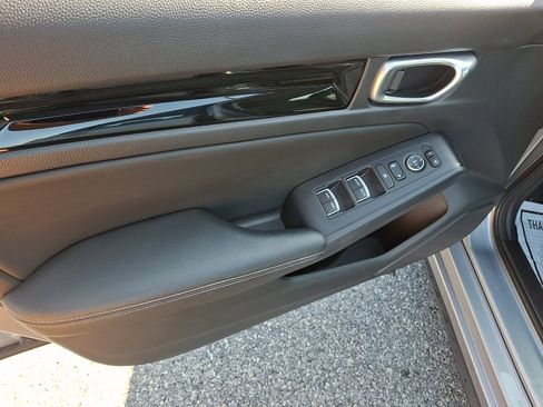 Used 2022 Honda Civic EX-L image 12