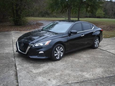 Used 2020 Nissan Altima 2.5 S image 2