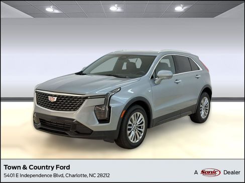 Used 2025 Cadillac XT4 Premium Luxury FWD image 1