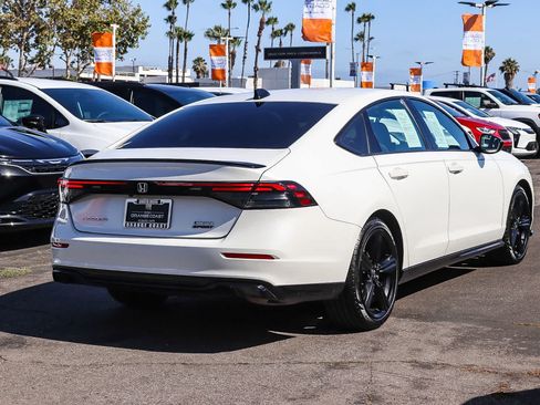 Used 2023 Honda Accord Sport image 4