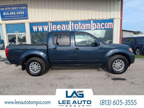 Used 2019 Nissan Frontier SV RWD image 2