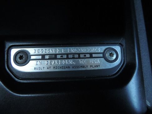 Used 2022 Ford Bronco Wildtrak image 24