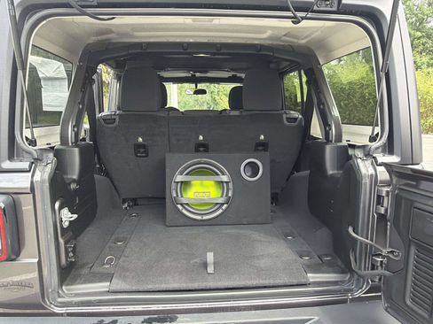 Used 2018 Jeep Wrangler Unlimited Sport S AWD/4WD image 30