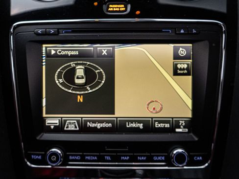 Used 2015 Bentley Flying Spur W12 image 17