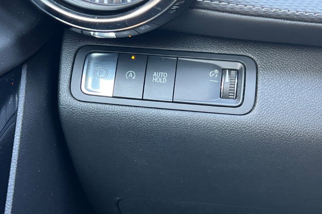 Used 2025 Chevrolet Equinox LT w/ Convenience Package II FWD image 36
