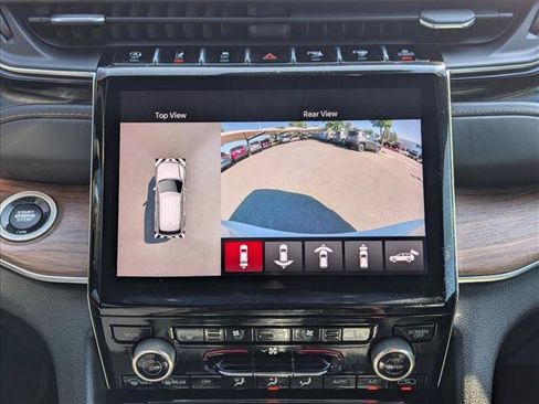 Used 2022 Jeep Grand Cherokee Summit w/ Luxury Tech Group V AWD/4WD image 13