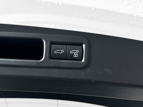 Used 2024 Lexus RX 450h AWD w/ Luxury Package image 34