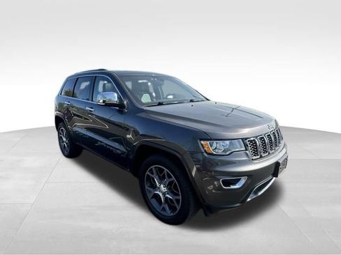 Used 2019 Jeep Grand Cherokee Limited w/ Trailer Tow Group IV image 11