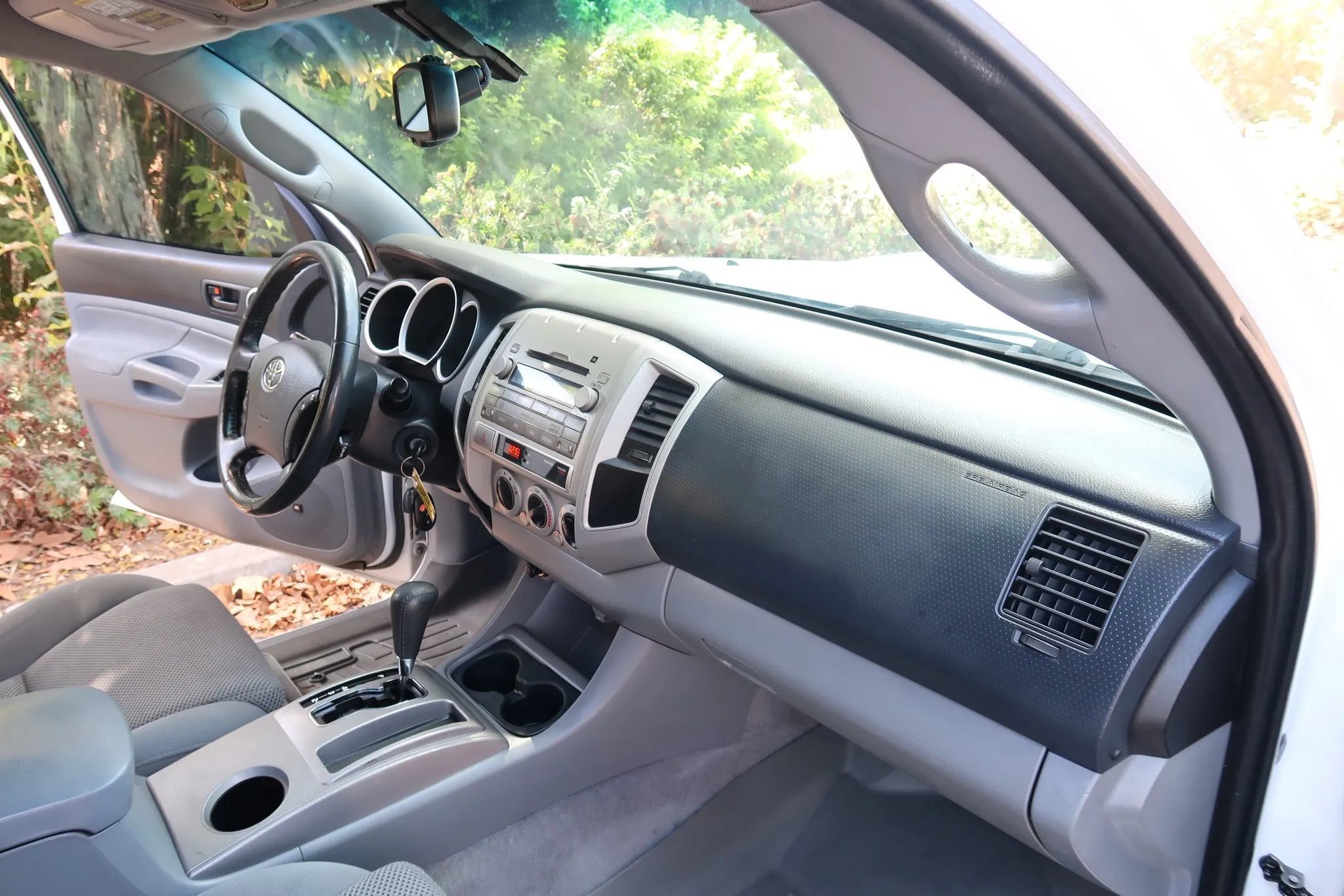 Used 2011 Toyota Tacoma PreRunner w/ TRD Sport Pkg w/JBL Audio RWD image 20