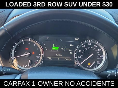 Used 2022 Toyota Highlander XLE AWD/4WD image 18