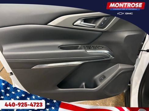 New 2026 Chevrolet Traverse LT w/ Midnight/Sport Edition image 9