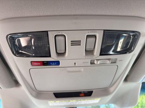 Used 2017 Subaru Outback 3.6R Limited image 23