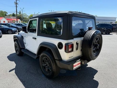 Used 2026 Jeep Wrangler Sport AWD/4WD image 7