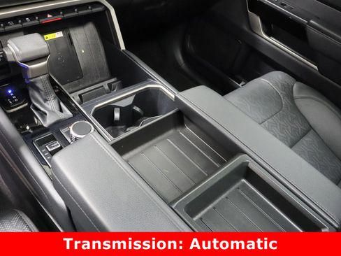 Used 2023 Toyota Tundra Limited image 17