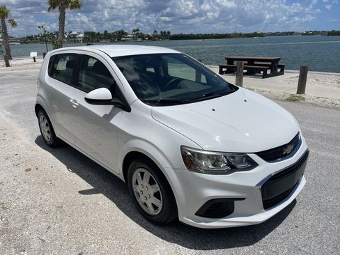 Used 2019 Chevrolet Sonic LT FWD image 29