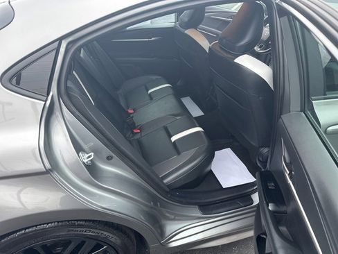 Used 2025 Toyota Camry SE image 15