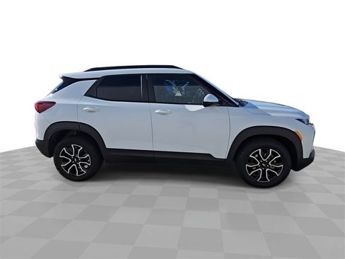 Certified 2023 Chevrolet TrailBlazer ACTIV w/ Convenience Package image 9