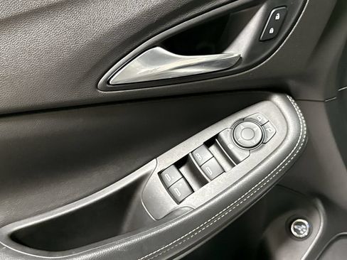 Used 2020 Buick Encore GX Select FWD image 20