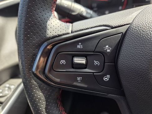 Used 2024 Chevrolet Trax RS FWD image 22