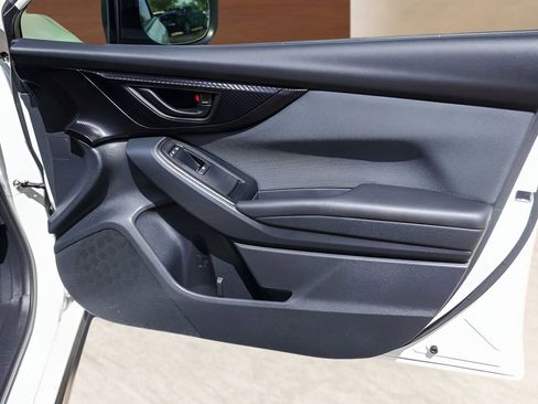 Used 2019 Subaru Crosstrek 2.0i Premium w/ Eyesight System image 28