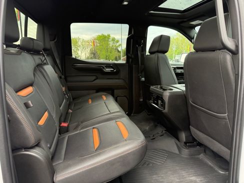 Used 2022 GMC Sierra 1500 AT4 w/ AT4 Premium Package AWD/4WD image 26