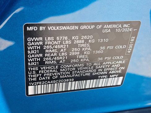 Certified 2025 Volkswagen Atlas Cross Sport SEL Premium R-Line AWD/4WD image 30