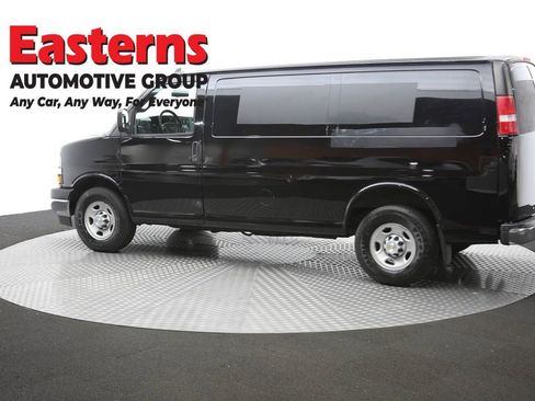 Used 2017 Chevrolet Express 2500 image 61