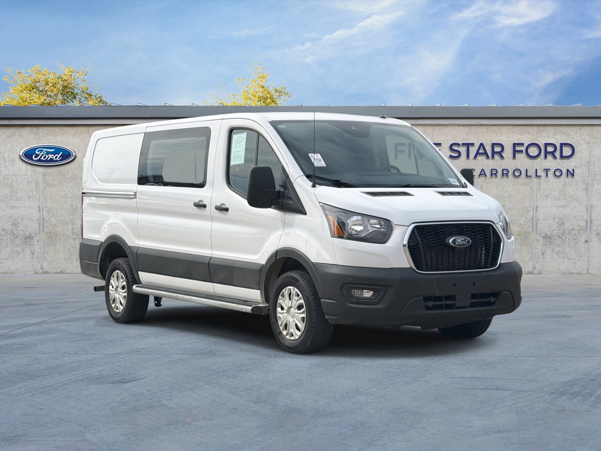 Used 2025 Ford Transit 250 Low Roof w/ Exterior Upgrade Package RWD image 1