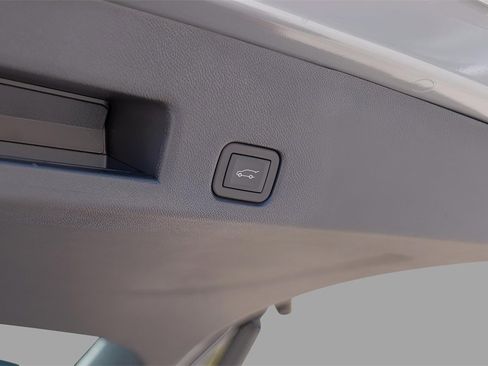 New 2026 GMC Acadia Denali w/ Super Cruise Package image 32