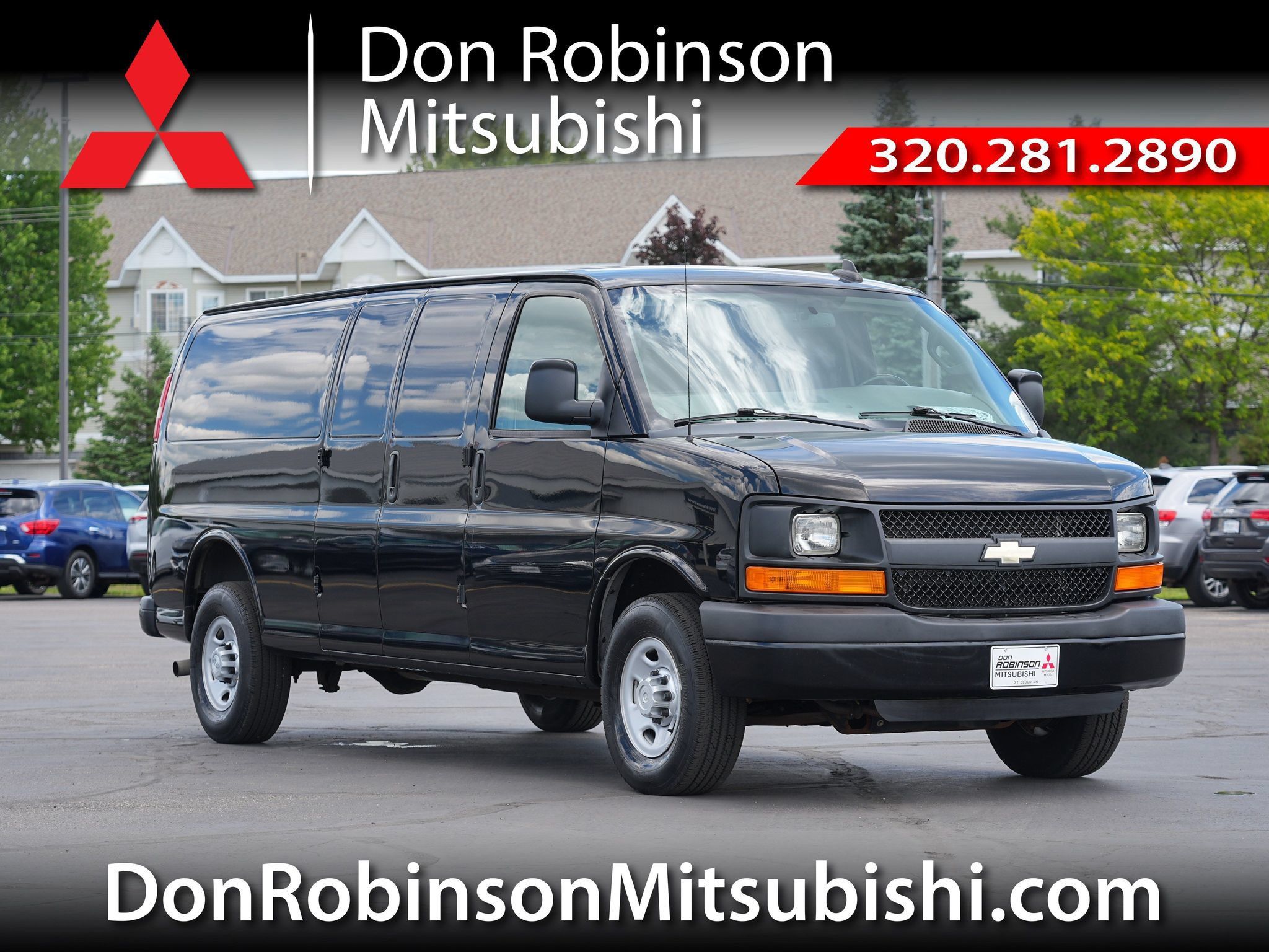 Used 2016 Chevrolet Express 3500 Extended RWD image 1