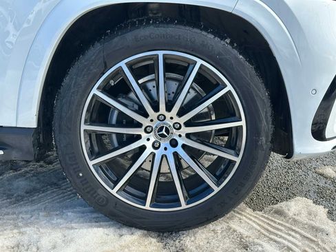 Used 2026 Mercedes-Benz GLS 580 4MATIC image 10