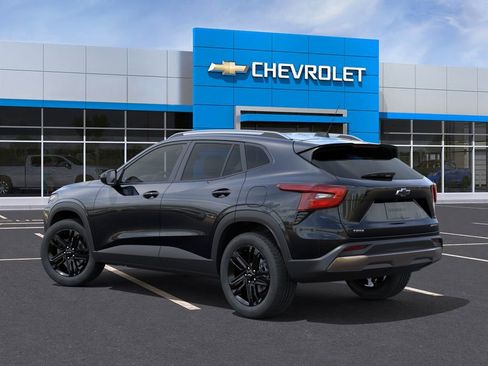 New 2026 Chevrolet Trax ACTIV w/ Driver Confidence Package FWD image 3