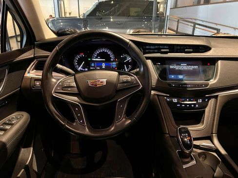 Used 2019 Cadillac XT5 Luxury image 17
