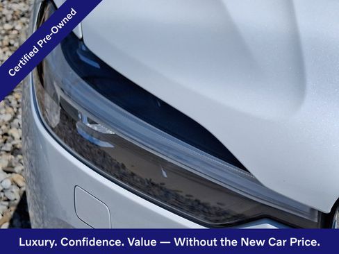 Certified 2023 Volvo XC60 B5 Ultimate w/ Climate Package AWD/4WD image 10
