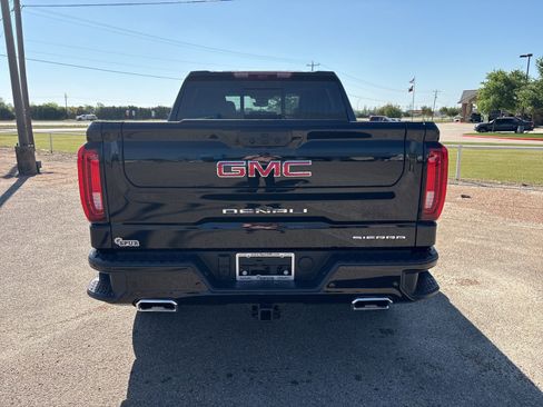 New 2026 GMC Sierra 1500 Denali w/ Denali Reserve Package AWD/4WD image 5