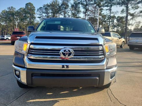 Certified 2017 Toyota Tundra SR5 image 4