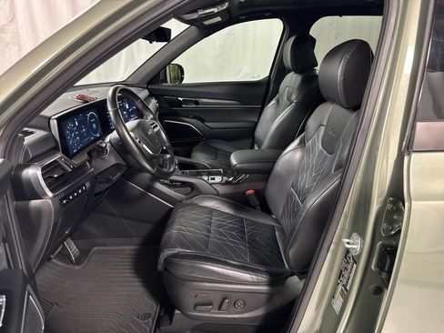 Certified 2023 Kia Telluride SX Prestige X-Pro AWD/4WD image 3