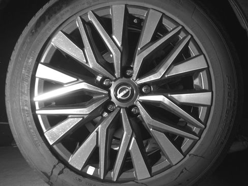 Used 2025 Nissan Altima 2.5 SV FWD image 15