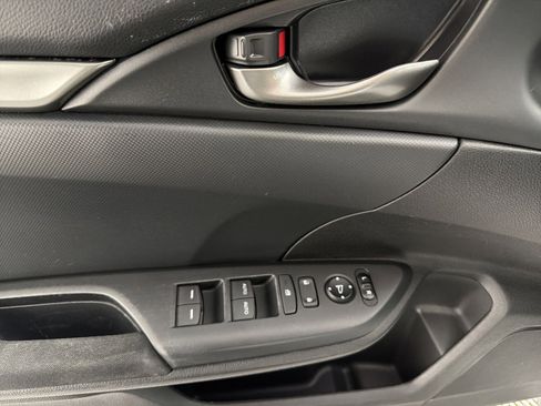 Used 2017 Honda Civic Sport image 15