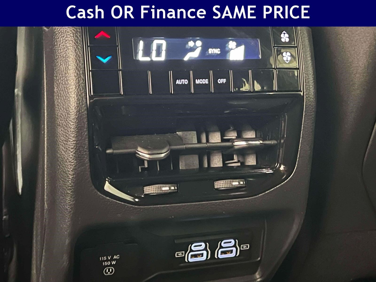 Used 2025 Jeep Grand Cherokee L Laredo w/ Luxury Tech Group I AWD/4WD image 15
