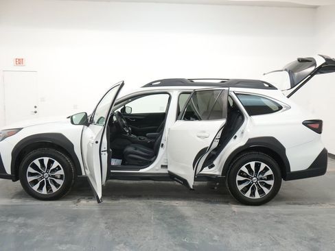 Used 2024 Subaru Outback Limited image 29