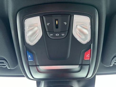Used 2025 RAM 2500 Big Horn AWD/4WD image 15