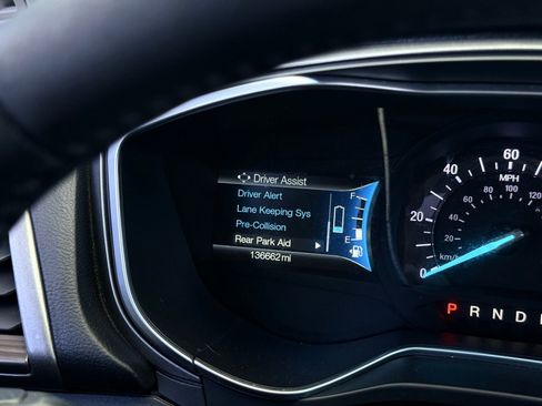 Used 2018 Ford Fusion SE w/ Equipment Group 602A FWD image 34