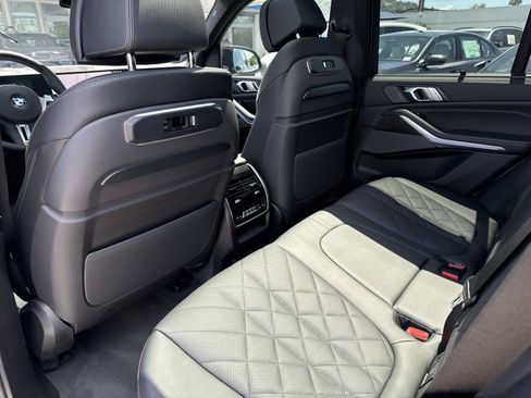 Used 2025 BMW X5 M60i AWD/4WD image 14