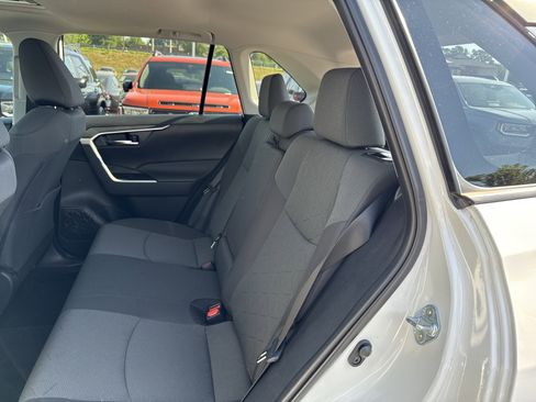 Used 2024 Toyota RAV4 XLE w/ Convenience Package FWD image 32