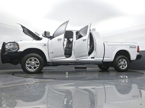 Used 2022 RAM 2500 Laramie w/ Safety Group B image 59