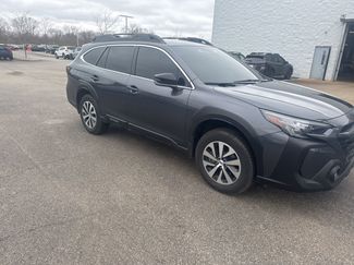 Used 2025 Subaru Outback Premium w/ Popular Package #1A video 1
