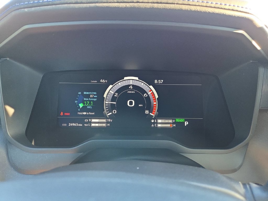 Used 2025 Toyota Sequoia Platinum AWD/4WD image 17